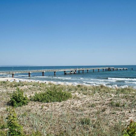 Nah Am Meer, Ruhige Lage, Gratis Nutzung Vom Ahoi Erlebnisbad Und Sauna In Sellin - Haus Inselblick Fewo 01 Goehren  Exterior foto